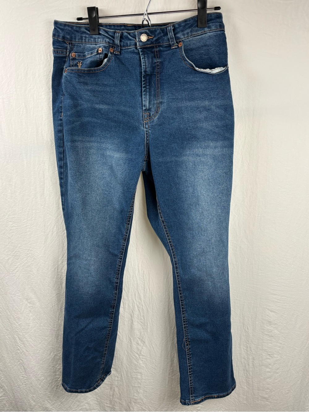 Frye Women's 8 29 Dark Blue w/stretch Jeans